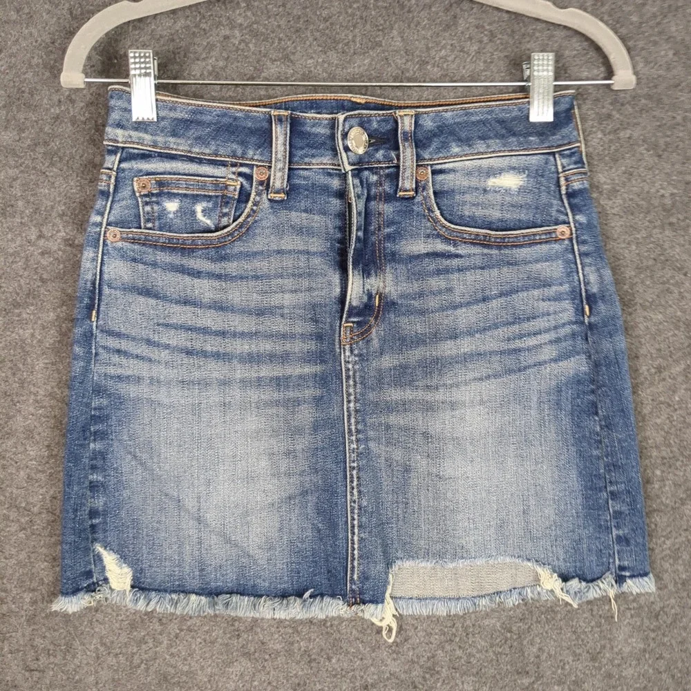 American Eagle Super‎ Stretch X Denim Mini Skirt Blue Distressed Raw Hem Size 2